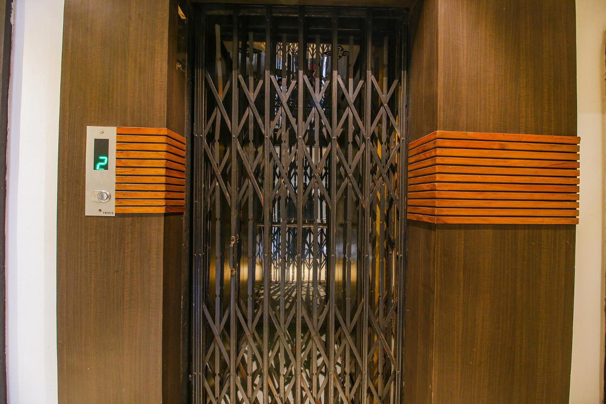 Hotel Royal Palace Bhopal Exterior foto